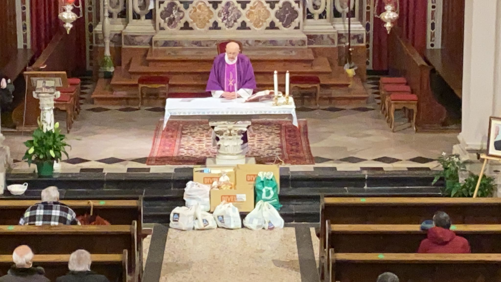Immagine per Focolaio in chiesa a Ronchi dei Legionari, positivo don Umberto Bottacin